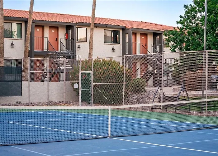 144 Fully Furnished 1br Suite-pet Friendly *